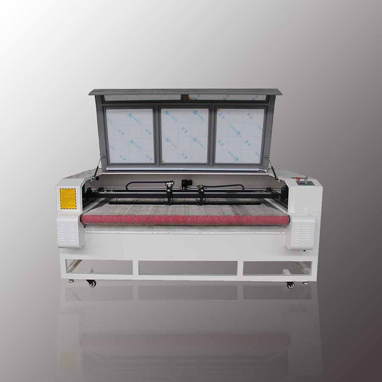 Cutter cu laser CNC cu alimentare automată